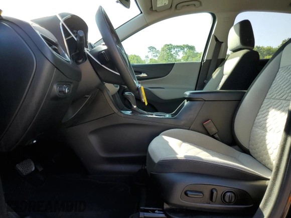 2020 Chevrolet Equinox LS z VIN 2GNAXSEV1L6202722, wystawiony jako Copart lot #52581785 z przebiegiem 62 940 mil mil oraz Szkoda całkowita • Salvage title. Historia ofert i sprzedaży dostępna na DreamBid. Obrazek 7.