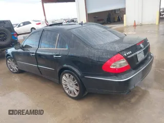 2008 Mercedes-Benz E-Class Luxury 3.5L with VIN WDBUF87X08B252718, listed as a IAAI auction lot 41186080 with 101,288 mi miles. Bid and sale history available at carsss.com. Image 3.