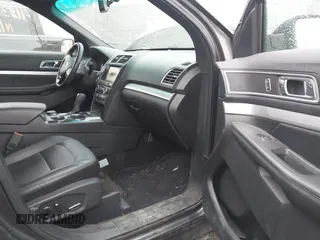 2016 Ford Explorer XLT with VIN 1FM5K8D89GGC03268, listed as a IAAI auction lot 41837937 with 175,463 mi miles and . Bid and sale history available at carsss.com. Image 5.
