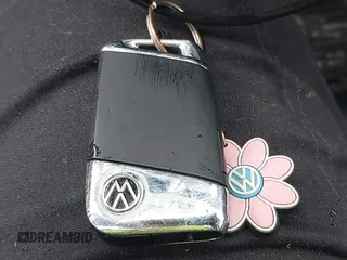 2023 Volkswagen Arteon SEL R-Line z VIN WVWAR7ANXPE010870, wystawiony jako IAAI lot #42246798 z przebiegiem 26 587 mil mil oraz . Historia ofert i sprzedaży dostępna na DreamBid. Obrazek 11.