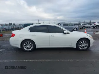 2009 Infiniti G37 Journey with VIN JNKCV61E09M305045, listed as a IAAI auction lot 41765352 with 174,390 mi miles and . Bid and sale history available at carsss.com. Image 13.