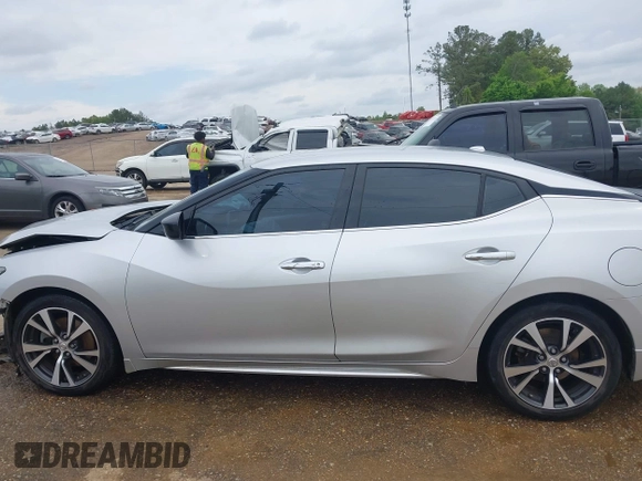 2016 Nissan Maxima SR with VIN 1N4AA6AP7GC430106, listed as a IAAI auction lot 42061991 with 186,775 mi miles and . Bid and sale history available at DreamBid. Image 15.