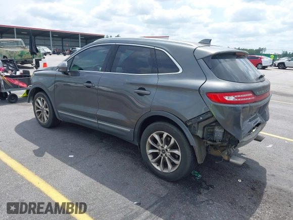 2017 Lincoln MKC Select z VIN 5LMCJ2C98HUL12189, wystawiony jako IAAI lot #42107839 z przebiegiem 158 179 mil mil oraz . Historia ofert i sprzedaży dostępna na DreamBid. Obrazek 3.