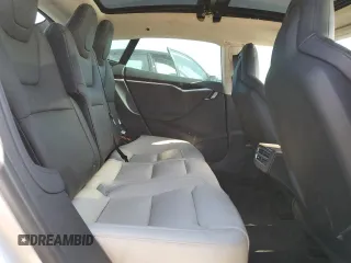 2014 Tesla Model S 60 z VIN 5YJSA1S11EFP41087, wystawiony jako Copart lot #58346805 z przebiegiem Nie podano mil oraz Szkoda całkowita • Salvage title. Historia ofert i sprzedaży dostępna na DreamBid. Obrazek 10.