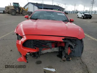 2015 Ford Mustang EcoBoost z VIN 1FA6P8TH8F5378204, wystawiony jako Copart lot #49184795 z przebiegiem 74 790 mil mil oraz Szkoda całkowita • Salvage title. Historia ofert i sprzedaży dostępna na DreamBid. Obrazek 5.
