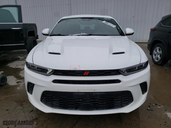 2024 Dodge Hornet R/T with VIN ZACPDFCW8R3A28813, listed as a Copart auction lot 47790805 with 24,034 mi miles and Salvage Title. Bid and sale history available at carsss.com. Image 5.