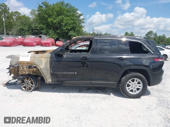 2024 Jeep Grand Cherokee Laredo X with VIN 1C4RJGAGXRC187574, listed as a IAAI auction lot 42234322 with Not provided miles and . Bid and sale history available at DreamBid. Image 14.
