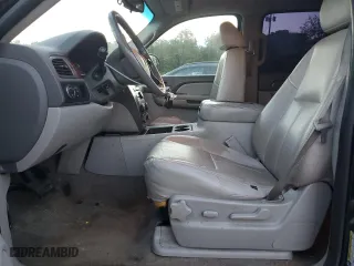 2009 Chevrolet Suburban LT w/2LT with VIN 1GNFC26069R230517, listed as a Copart auction lot 75304014 with 360,939 mi miles and Salvage Title. Bid and sale history available at carsss.com. Image 7.