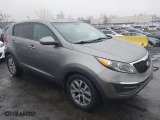 2014 Kia Sportage LX with VIN KNDPBCAC6E7553074, listed as a IAAI auction lot 41880761 with 92,675 mi miles. Bid and sale history available at carsss.com. Image 1.