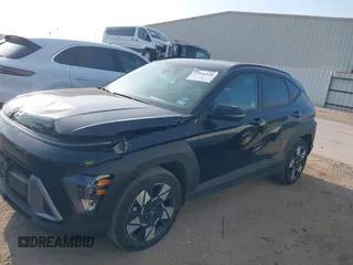 2025 Hyundai Kona SEL with VIN KM8HB3AB9SU223742, listed as a IAAI auction lot 42046520 with 9,907 mi miles. Bid and sale history available at carsss.com. Image 14.