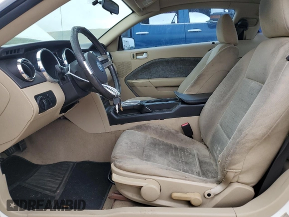 2008 Ford Mustang Deluxe with VIN 1ZVHT80N385107270, listed as a Copart auction lot 51491455 with 200,786 mi miles and Salvage Title. Bid and sale history available at DreamBid. Image 7.