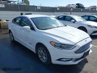 2017 Ford Fusion Energi SE with VIN 3FA6P0PU4HR215395, listed as a IAAI auction lot 41549879 with 71,256 mi miles. Bid and sale history available at carsss.com. Image 1.