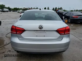 2012 Volkswagen Passat SE z VIN 1VWBH7A39CC027054, wystawiony jako Copart lot #62411324 z przebiegiem 93 729 mil mil oraz Szkoda całkowita • Salvage title. Historia ofert i sprzedaży dostępna na DreamBid. Obrazek 6.