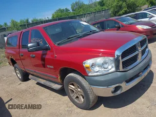 2008 Dodge 1500 SLT z VIN 1D7HU18NX8S553449, wystawiony jako IAAI lot #42515642 z przebiegiem 231 061 mil mil oraz . Historia ofert i sprzedaży dostępna na DreamBid. Obrazek 1.