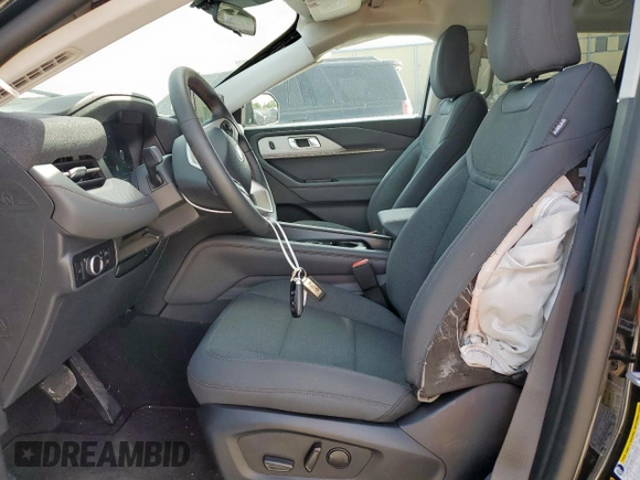 2025 Ford Explorer Active with VIN 1FMUK7DH8SGB11664, listed as a Copart auction lot 56994065 with 2,144 mi miles and Salvage title. Bid and sale history available at DreamBid. Image 7.