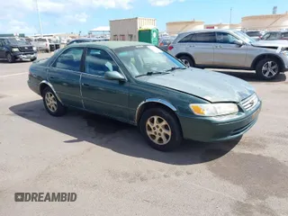 2000 Toyota Camry LE z VIN JT2BF22K9Y0236409, wystawiony jako IAAI lot #41766941 z przebiegiem 157 995 mil mil oraz . Historia ofert i sprzedaży dostępna na DreamBid. Obrazek 1.