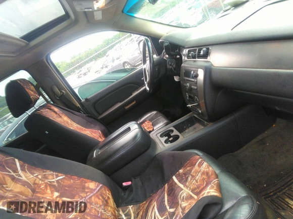 2007 Chevrolet Avalanche 3LT with VIN 3GNFK12367G289710, listed as a IAAI auction lot 42380621 with 276,481 mi miles and . Bid and sale history available at DreamBid. Image 5.