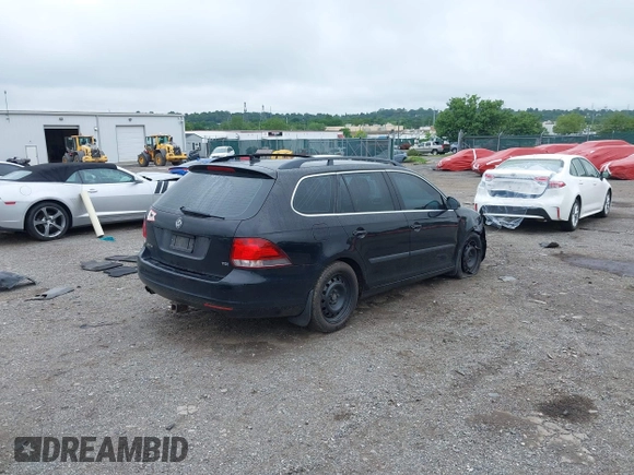 2012 Volkswagen Jetta TDI w/Sunroof & Nav with VIN 3VWPL7AJ2CM634950, listed as a IAAI auction lot 42445319 with 111,436 mi miles and . Bid and sale history available at DreamBid. Image 4.