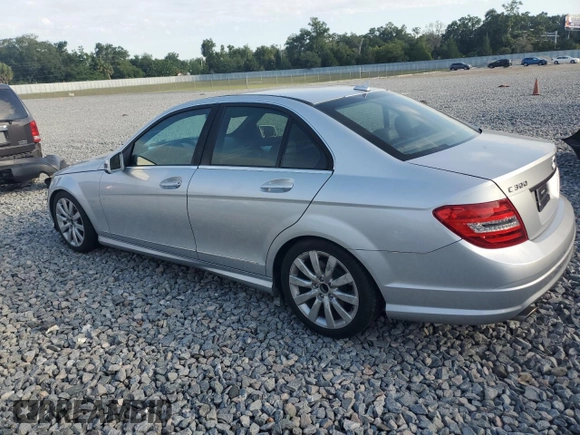 2011 Mercedes-Benz C 300 Sport с VIN WDDGF5EB9BR137799, выставлен на аукционе Copart как лот 58270265 с пробегом 159 192 миль миль и Списание • Salvage title. История ставок и продаж доступна на DreamBid. Изображение 2.