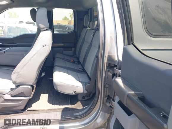 2022 Ford F-150 XL z VIN 1FTEX1EP3NKE22465, wystawiony jako IAAI lot #42179153 z przebiegiem 26 500 mil mil oraz . Historia ofert i sprzedaży dostępna na DreamBid. Obrazek 8.