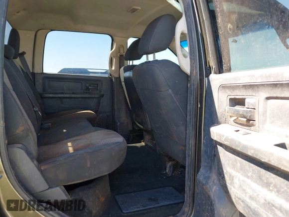 2012 Ram 2500 ST z VIN 3C6TD5CT6CG290580, wystawiony jako IAAI lot #41755239 z przebiegiem 207 282 mil mil oraz . Historia ofert i sprzedaży dostępna na DreamBid. Obrazek 8.