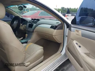 2004 Toyota Solara SE z VIN 4T1CE38P34U790082, wystawiony jako IAAI lot #42371328 z przebiegiem 289 301 mil mil oraz . Historia ofert i sprzedaży dostępna na DreamBid. Obrazek 5.