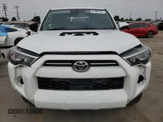 2021 Toyota 4Runner SR5 with VIN JTEEU5JR4M5231007, listed as a Copart auction lot 61396175 with 74,973 mi miles and Salvage title. Bid and sale history available at DreamBid. Image 5.