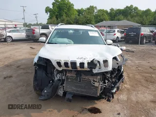 2019 Jeep Cherokee Latitude with VIN 1C4PJMCB5KD341728, listed as a IAAI auction lot 42405715 with 78,224 mi miles and . Bid and sale history available at DreamBid. Image 12.