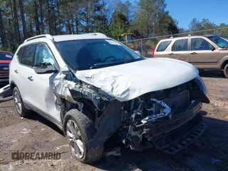 2016 Nissan Rogue SV with VIN KNMAT2MT4GP712430, listed as a IAAI auction lot 41641488 with 137,552 mi miles. Bid and sale history available at carsss.com. Image 1.