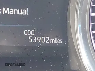 2020 Toyota Camry SE z VIN 4T1G11BKXLU002444, wystawiony jako IAAI lot #41948501 z przebiegiem 53 902 mil mil oraz . Historia ofert i sprzedaży dostępna na DreamBid. Obrazek 15.