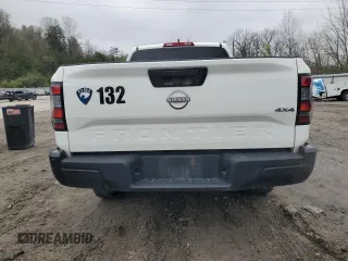 2024 Nissan Frontier SV z VIN 1N6ED1CM7RN635812, wystawiony jako Copart lot #52691295 z przebiegiem 26 734 mil mil oraz Szkoda całkowita • Salvage title. Historia ofert i sprzedaży dostępna na DreamBid. Obrazek 6.