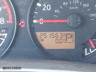 2005 Nissan Xterra S with VIN 5N1AN08W85C645690, listed as a IAAI auction lot 41928408 with 251,563 mi miles. Bid and sale history available at carsss.com. Image 13.