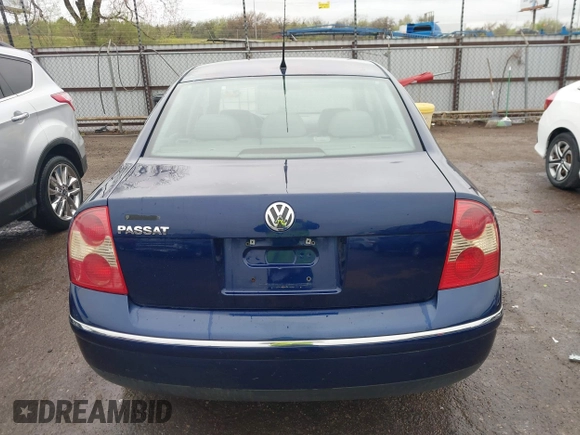 2005 Volkswagen Passat GLS with VIN WVWAD63B15E082758, listed as a IAAI auction lot 41952194 with 163,416 mi miles and . Bid and sale history available at DreamBid. Image 16.
