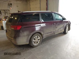 2017 Kia Sedona LX with VIN KNDMB5C15H6253952, listed as a IAAI auction lot 41881832 with 149,172 mi miles. Bid and sale history available at carsss.com. Image 4.
