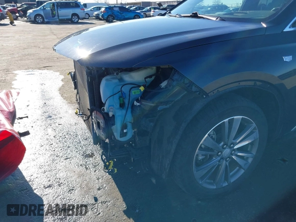 2022 Cadillac XT6 Premium Luxury with VIN 1GYKPFRS7NZ173703, listed as a IAAI auction lot 41335618 with 32,116 mi miles. Bid and sale history available at carsss.com. Image 6.