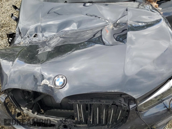 2021 BMW X5 xDrive40i с VIN 5UXCR6C06M9F58049, выставлен на аукционе Copart как лот 57863685 с пробегом Не указан миль и Списание • Salvage title. История ставок и продаж доступна на DreamBid. Изображение 12.