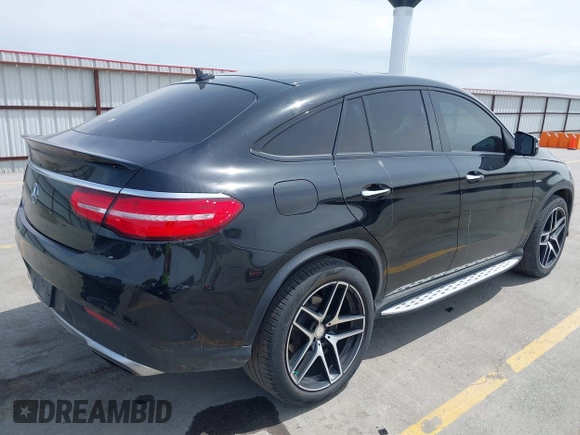 2016 Mercedes-Benz GLE 450 AMG z VIN 4JGED6EBXGA024359, wystawiony jako IAAI lot #42156426 z przebiegiem 115 489 mil mil oraz . Historia ofert i sprzedaży dostępna na DreamBid. Obrazek 4.