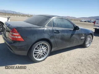1998 Mercedes-Benz SLK-Class with VIN WDBKK47F8WF031084, listed as a Copart auction lot 67831314 with 128,982 mi miles and Clean Title. Bid and sale history available at carsss.com. Image 3.