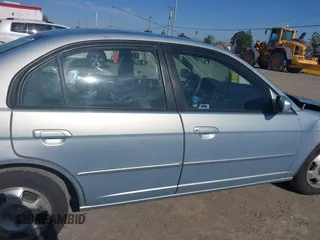 2005 Honda Civic z VIN JHMES96615S015519, wystawiony jako IAAI lot #42349792 z przebiegiem 213 093 mil mil oraz . Historia ofert i sprzedaży dostępna na DreamBid. Obrazek 13.