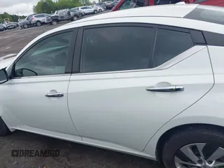 2019 Nissan Altima S z VIN 1N4BL4BV0KC194746, wystawiony jako IAAI lot #42023705 z przebiegiem 154 814 mil mil oraz . Historia ofert i sprzedaży dostępna na DreamBid. Obrazek 14.