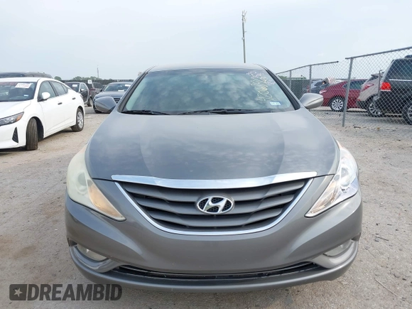 2013 Hyundai Sonata GLS z VIN 5NPEB4AC6DH513018, wystawiony jako IAAI lot #42068966 z przebiegiem 216 086 mil mil oraz . Historia ofert i sprzedaży dostępna na DreamBid. Obrazek 13.