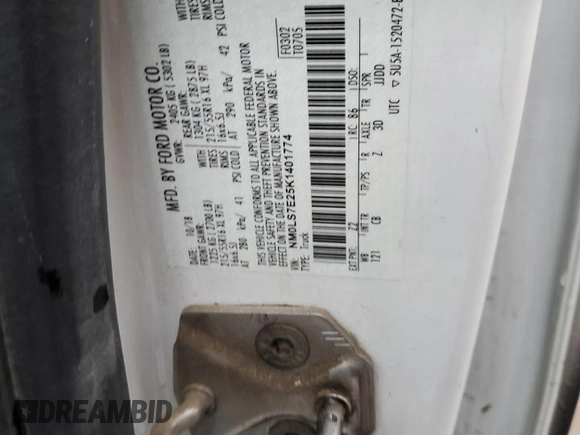 2019 Ford Transit Connect XL z VIN NM0LS7E25K1401774, wystawiony jako Copart lot #61507675 z przebiegiem 109 260 mil mil oraz Czysty tytuł • Clean title. Historia ofert i sprzedaży dostępna na DreamBid. Obrazek 13.