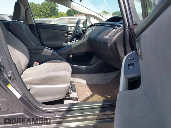 2015 Toyota Prius Four with VIN JTDKN3DU4F2004333, listed as a IAAI auction lot 42498090 with 237,179 mi miles and . Bid and sale history available at DreamBid. Image 5.