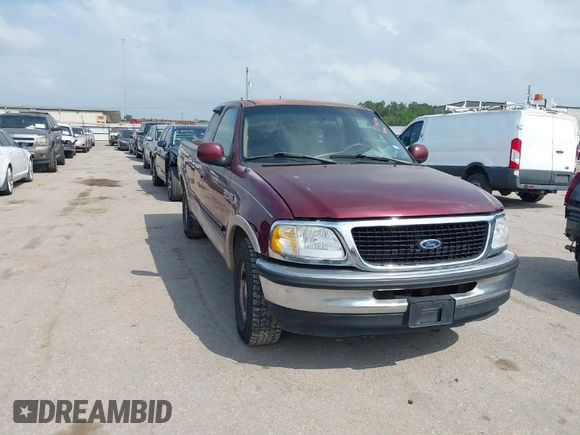 1997 Ford F-150 z VIN 1FTDX17W1VNB67040, wystawiony jako IAAI lot #41940240 z przebiegiem 99 816 mil mil oraz . Historia ofert i sprzedaży dostępna na DreamBid. Obrazek 1.