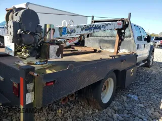 2008 Ford F-550 XL with VIN 1FDAW56R28EB36145, listed as a Copart auction lot 82134094 with Not Provided miles and Clean Title. Bid and sale history available at carsss.com. Image 3.