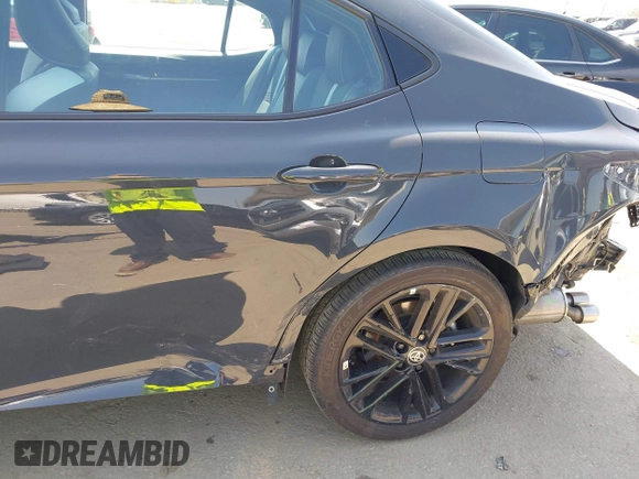 2025 Toyota Camry LE z VIN 4T1DAACK7SU531768, wystawiony jako IAAI lot #42187559 z przebiegiem 26 348 mil mil oraz . Historia ofert i sprzedaży dostępna na DreamBid. Obrazek 19.