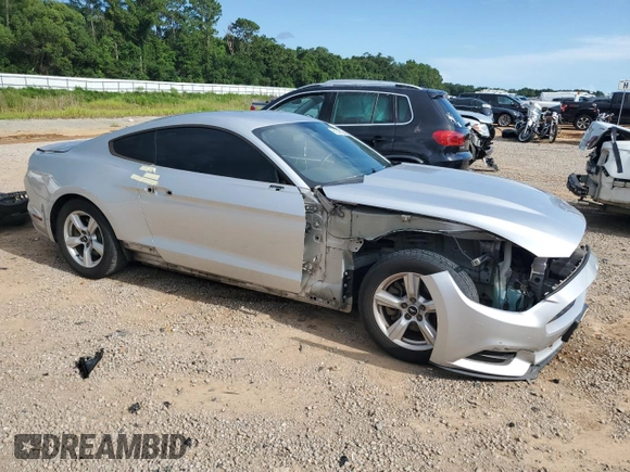 2017 Ford Mustang V6 z VIN 1FA6P8AM1H5267139, wystawiony jako Copart lot #61243115 z przebiegiem 136 917 mil mil oraz Szkoda całkowita • Salvage title. Historia ofert i sprzedaży dostępna na DreamBid. Obrazek 4.