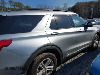 2024 Ford Explorer XLT with VIN 1FMSK7DH5RGA42479, listed as a IAAI auction lot 41667832 with 6,042 mi miles and . Bid and sale history available at DreamBid. Image 13.