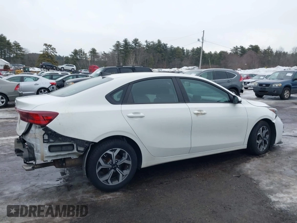 2020 Kia Forte LXS with VIN 3KPF24AD6LE246625, listed as a IAAI auction lot 41661690 with 93,524 mi miles and . Bid and sale history available at carsss.com. Image 13.