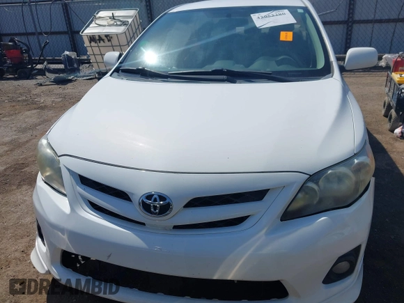 2013 Toyota Corolla L with VIN 2T1BU4EE4DC981499, listed as a IAAI auction lot 42052280 with 111,153 mi miles. Bid and sale history available at carsss.com. Image 12.